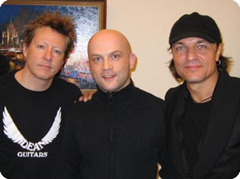Scorpions-Mitglieder James Kottak, Matthias Jabs mit Christian Jahn